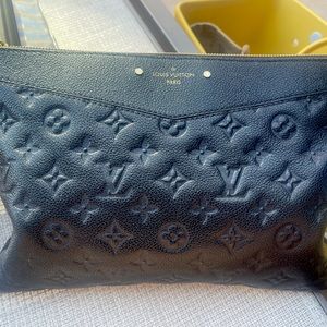 Authentic Louis Vuitton Black Leather Iconic Monogram Daily Pouch